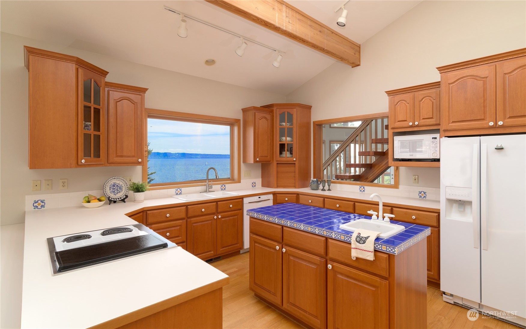 21718 President Point Road Northeast Kingston, WA 98346 - Photo 20 of 40 Gallery Image 20