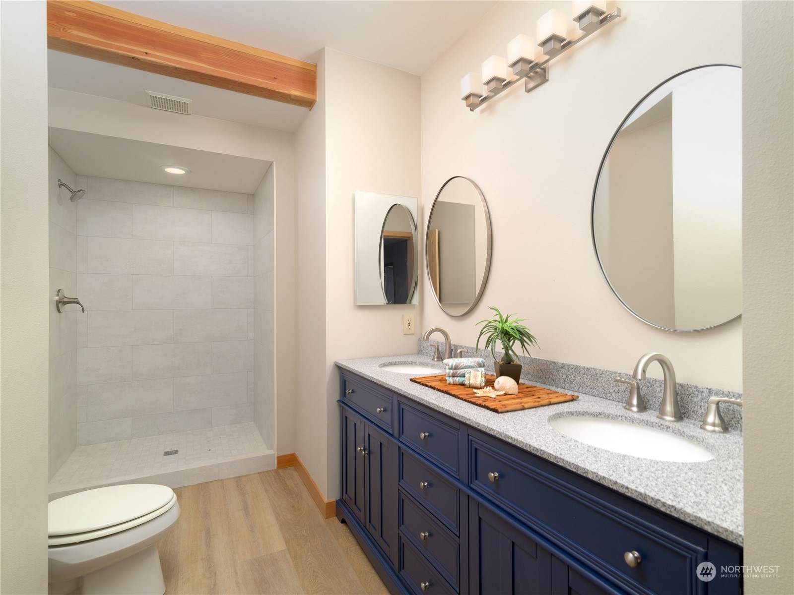 21718 President Point Road Northeast Kingston, WA 98346 - Photo 31 of 40 Gallery Image 31