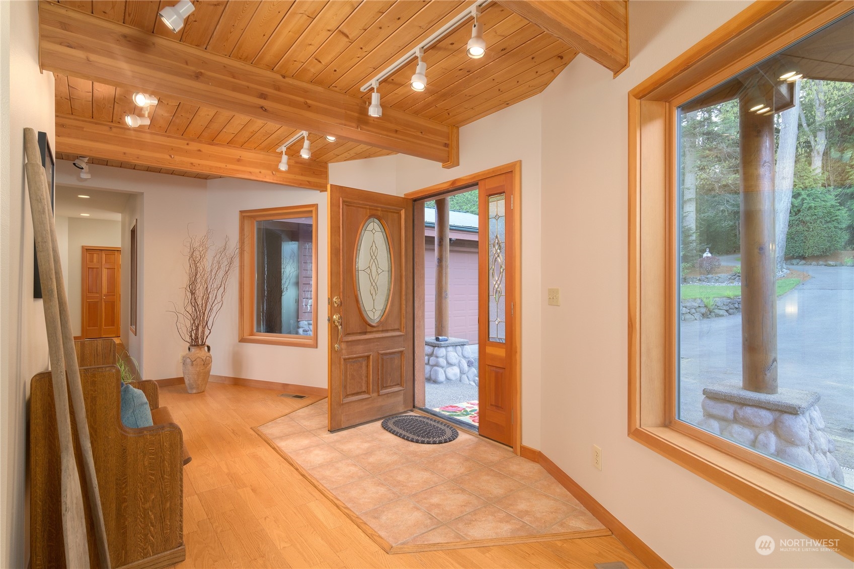 21718 President Point Road Northeast Kingston, WA 98346 - Photo 7 of 40 Gallery Image 7