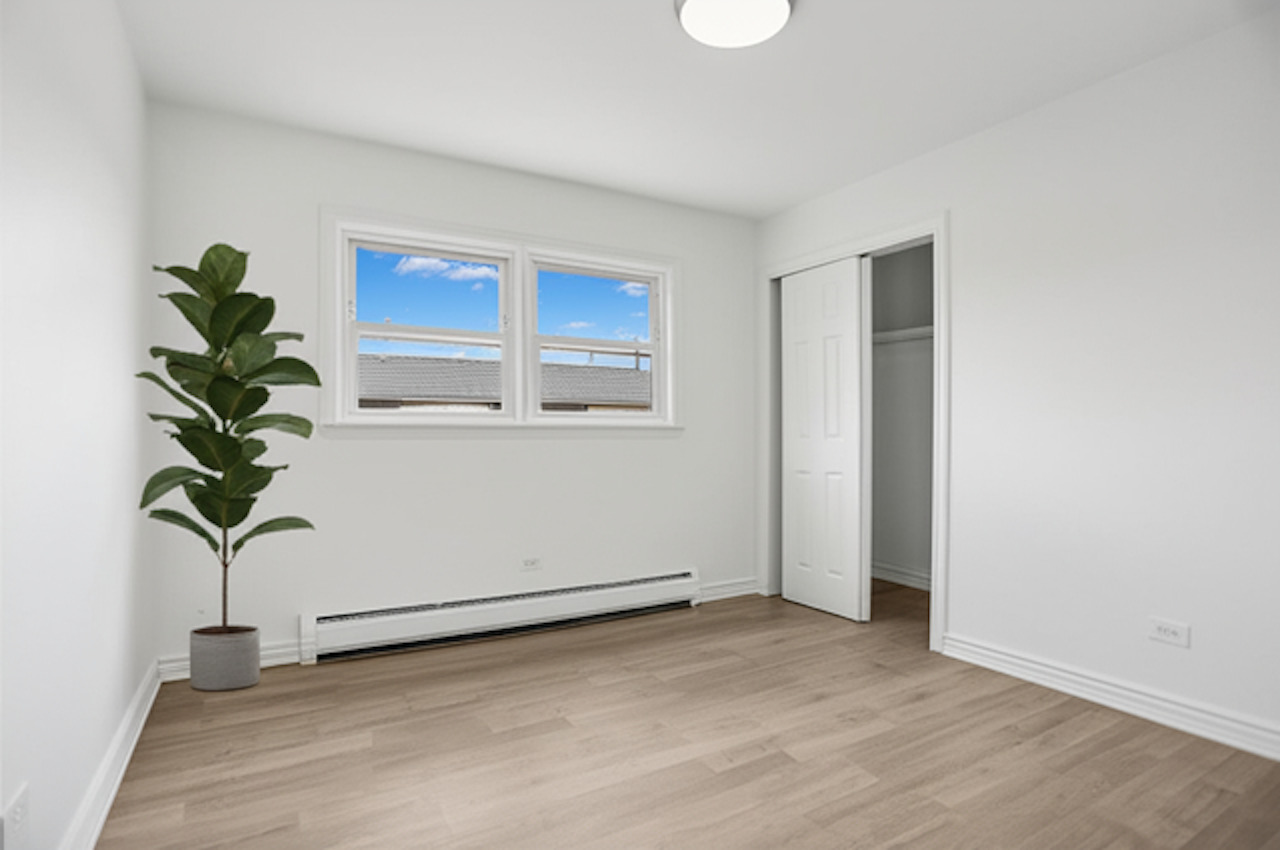 7531 Roberts Road, Unit 2C Bridgeview, IL 60455 - Photo 3 of 7