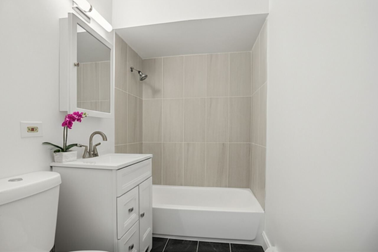 7531 Roberts Road, Unit 2C Bridgeview, IL 60455 - Photo 5 of 7