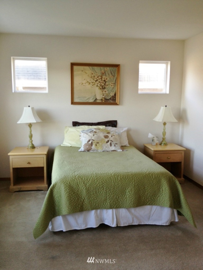 34735 Southeast Ridge Street Snoqualmie, WA 98065 - Photo 8 of 12 Gallery Image 8
