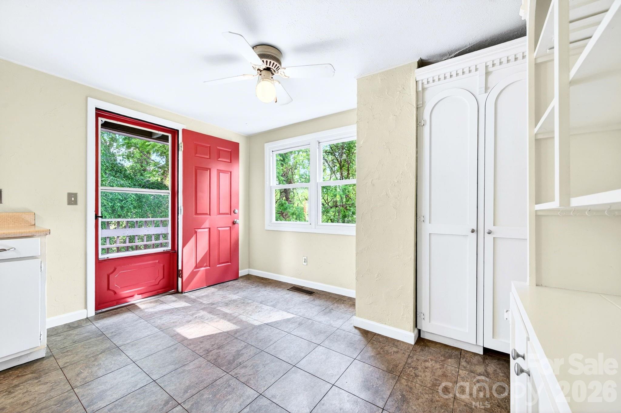 138 Brooklyn Road Asheville, NC 28803 - Photo 6 of 17