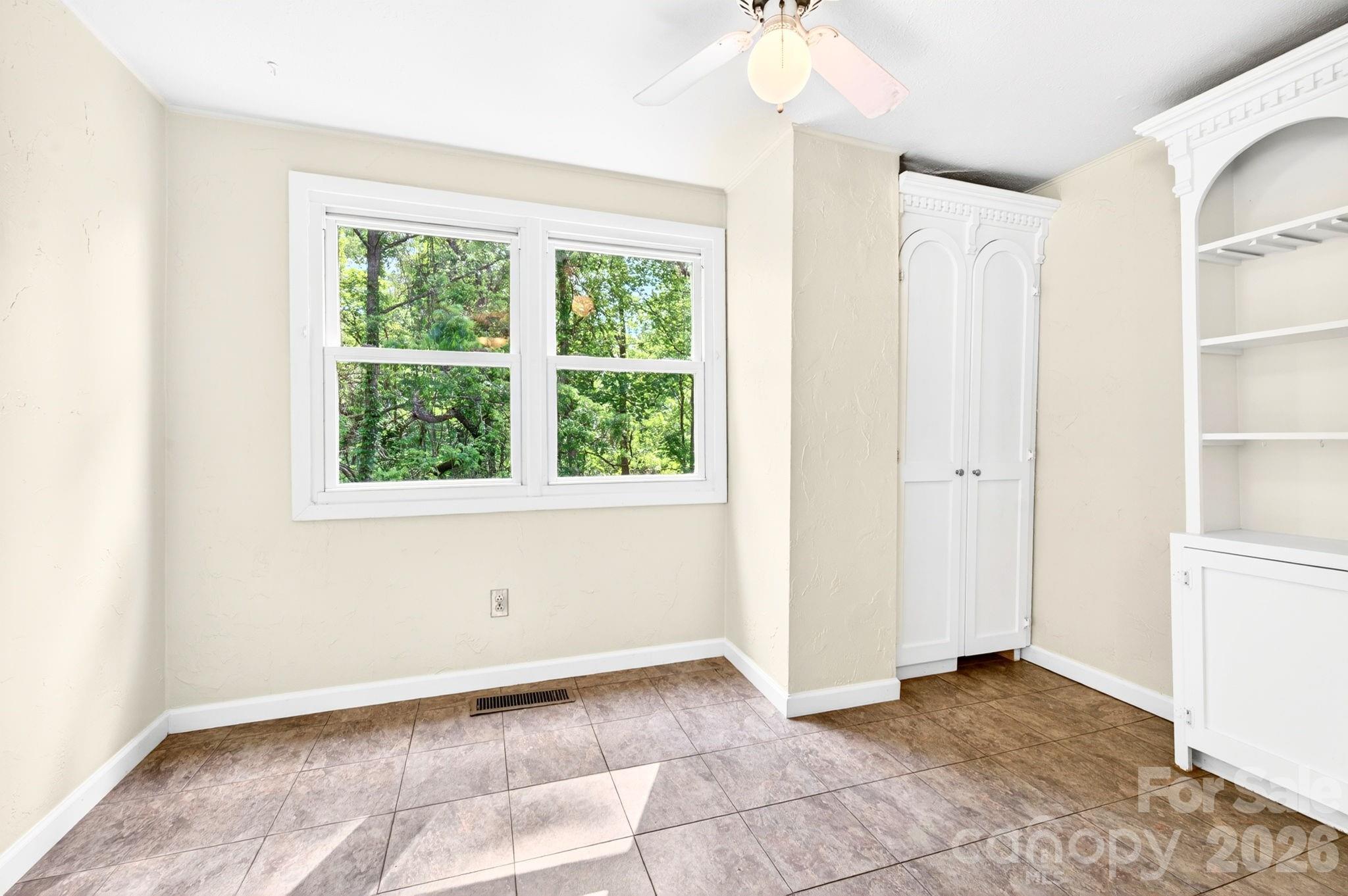 138 Brooklyn Road Asheville, NC 28803 - Photo 7 of 17