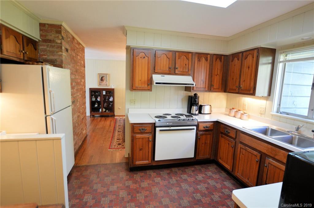 478 Houston Road Columbus, NC 28722 - Photo 5 of 22 Gallery Image 5