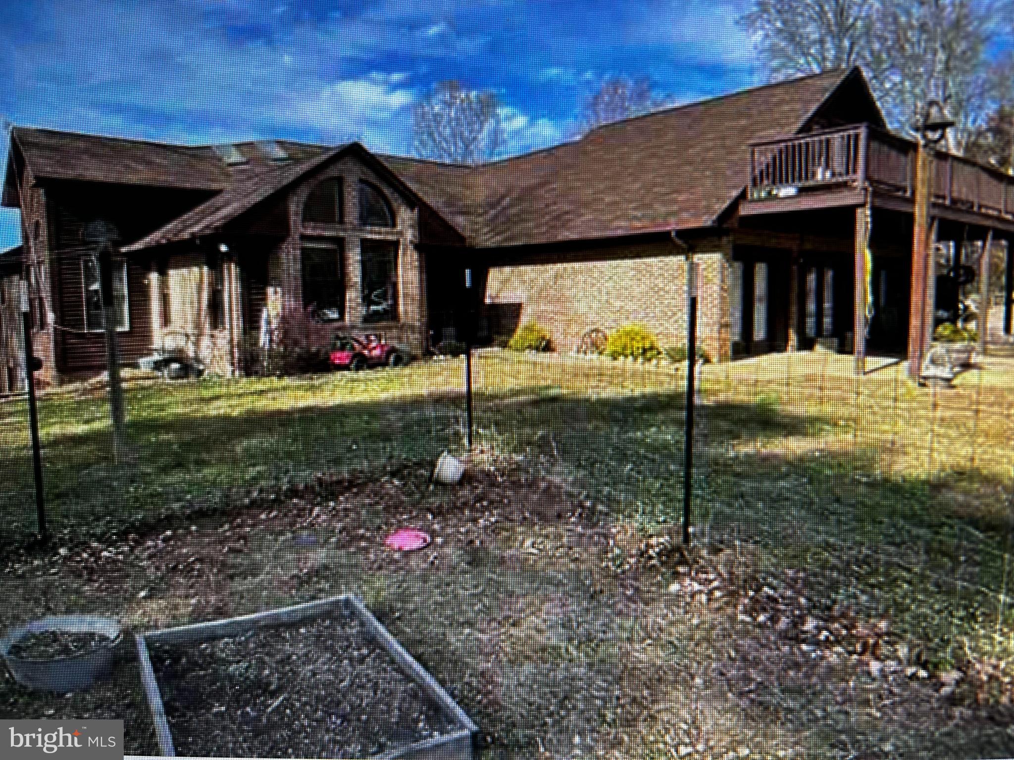 436 Hinsons Ford Road Amissville, VA 20106 - Photo 2 of 54 a view of a house