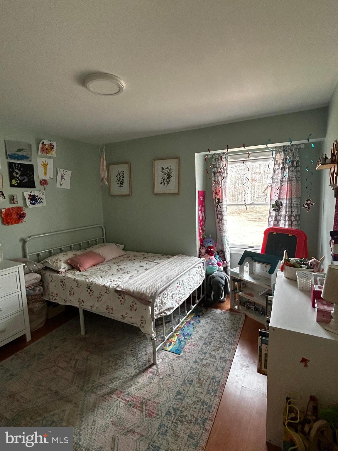 436 Hinsons Ford Road Amissville, VA 20106 - Photo 35 of 54 a bedroom that has a bed and a window