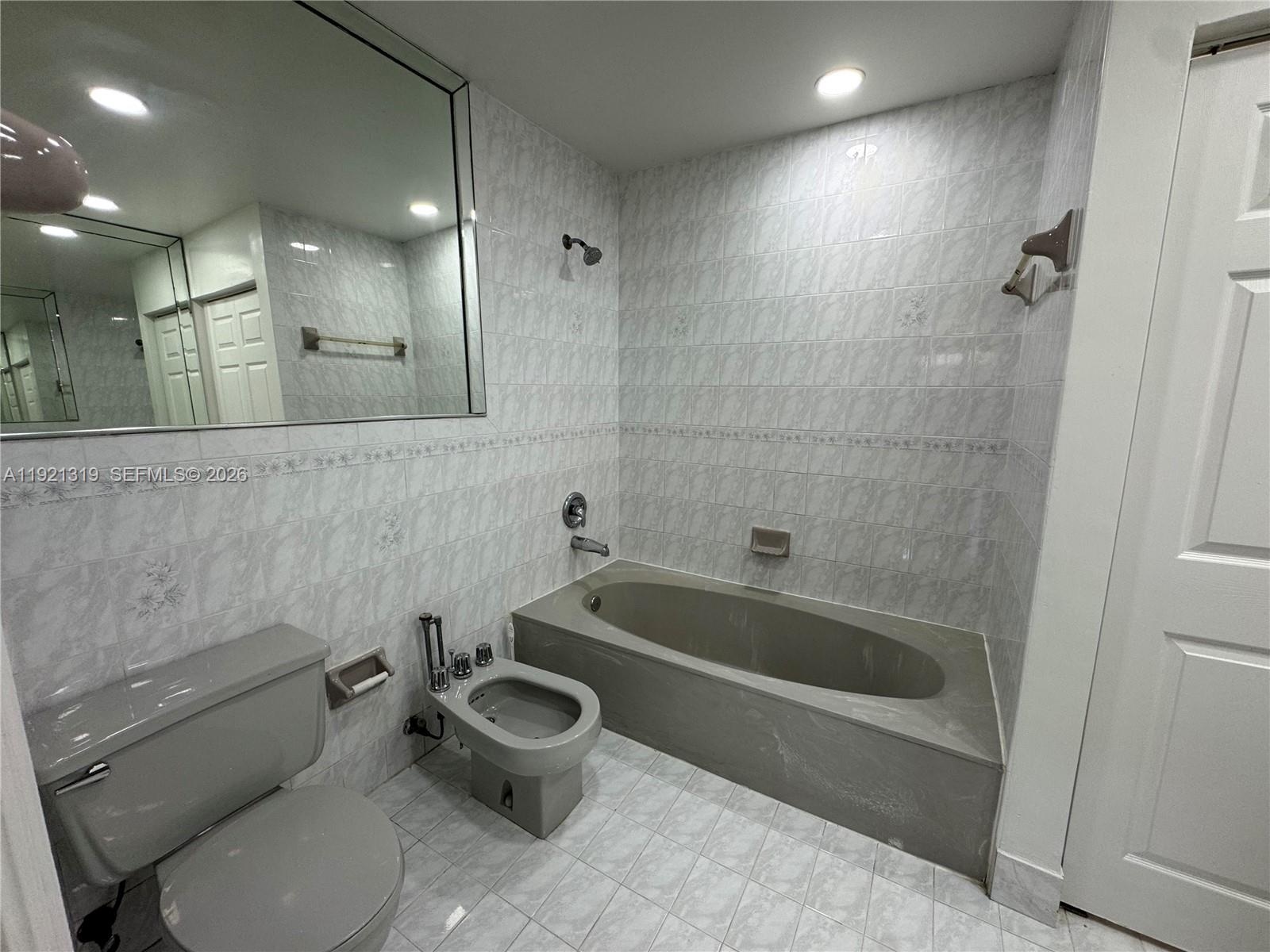 5332 Southwest 142nd Place Miami, FL 33175 - Photo 24 of 28