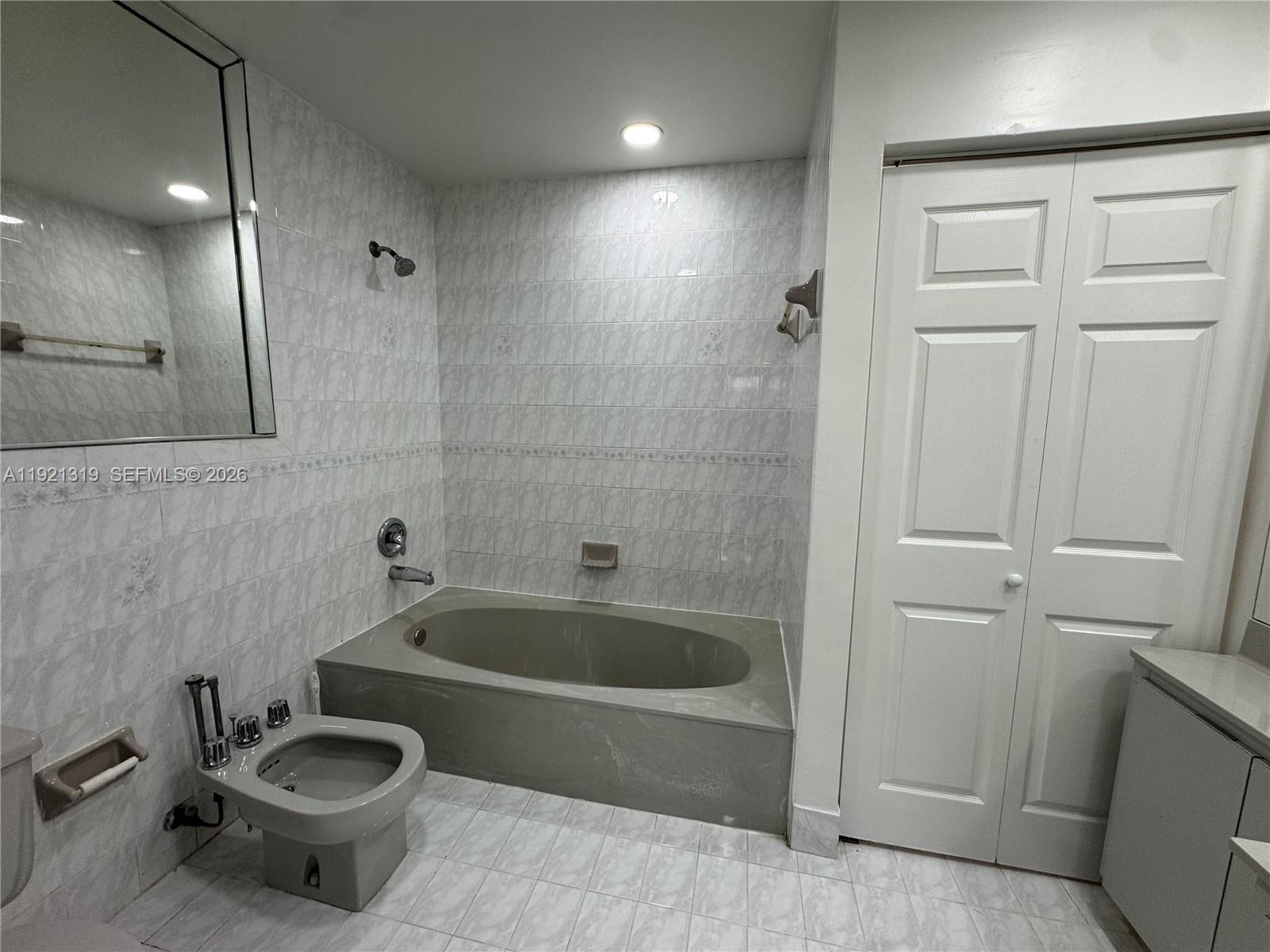 5332 Southwest 142nd Place Miami, FL 33175 - Photo 25 of 28