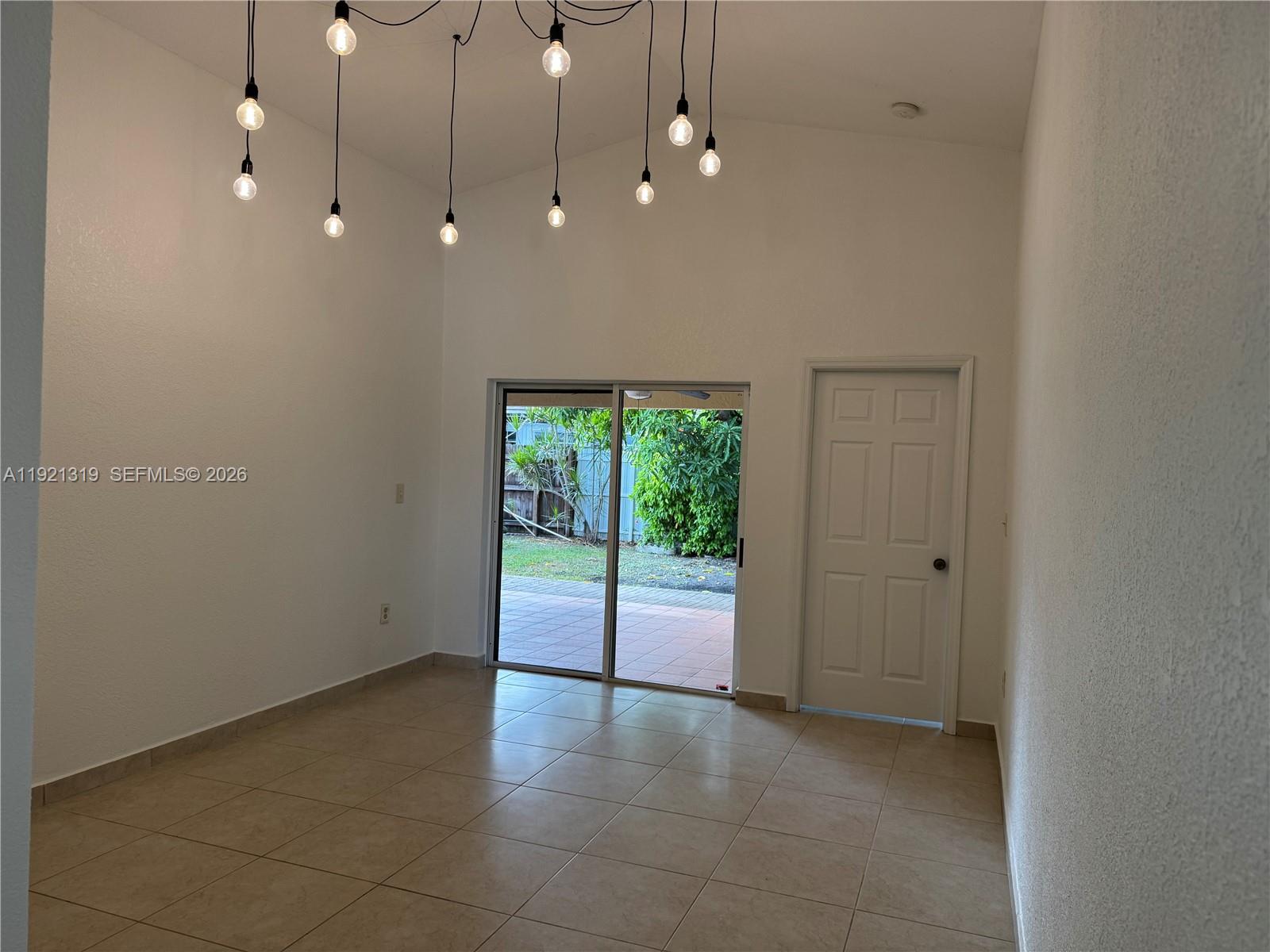 5332 Southwest 142nd Place Miami, FL 33175 - Photo 6 of 28