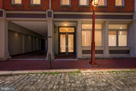 $425,000 | 102-22 Church Street, Unit 309, Philadelphia, PA 19106