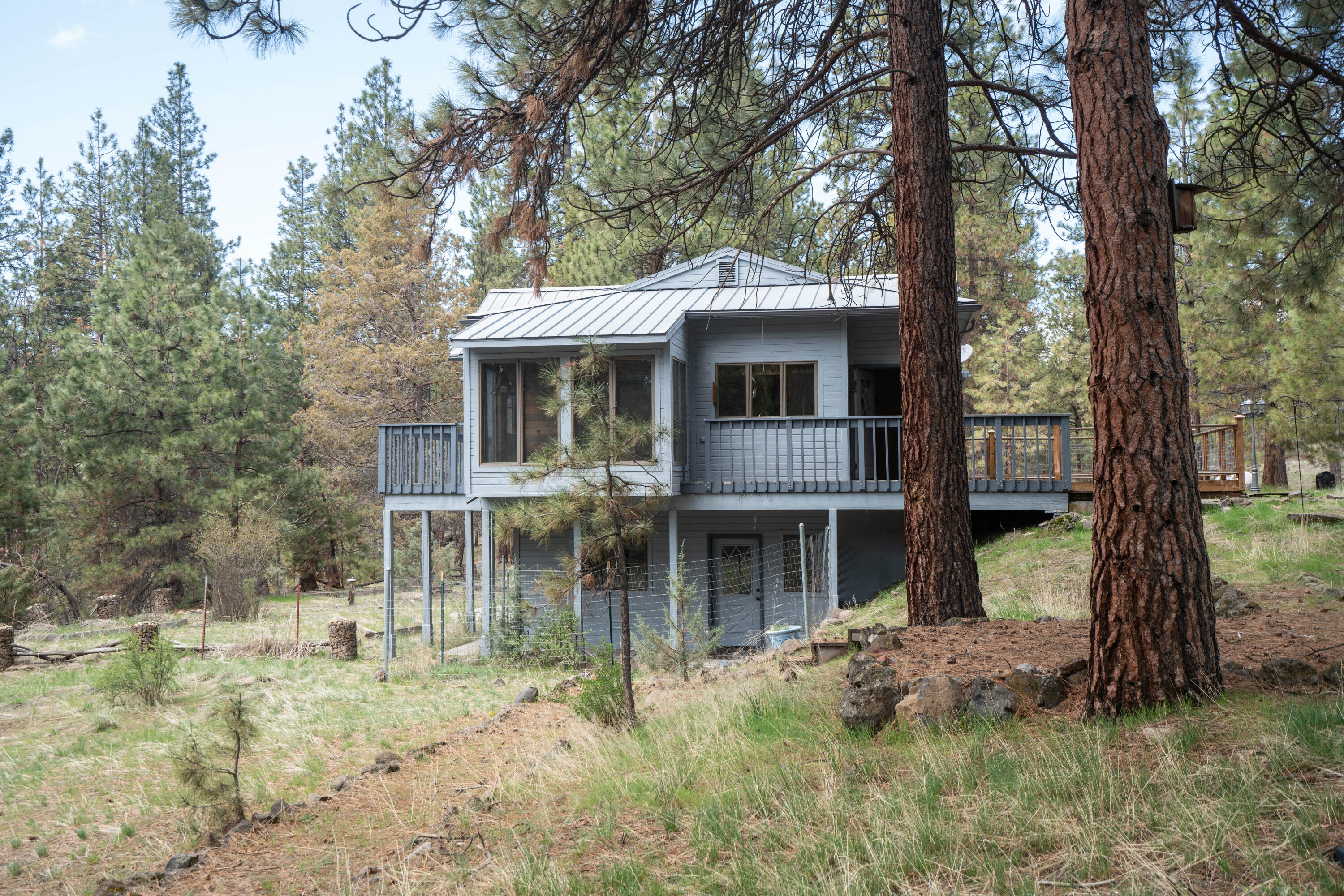 11515 Old Fort Road Klamath Falls, OR 97601 - Photo 9 of 57 4