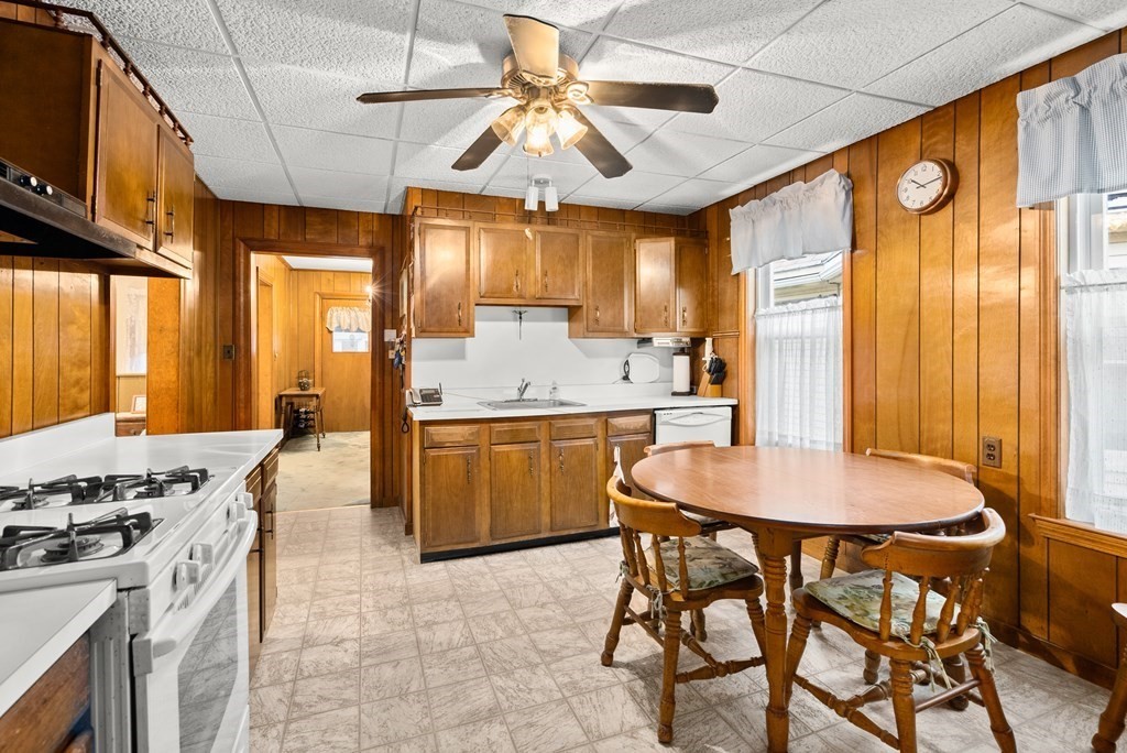 28 Gold Star Road Cambridge, MA 02140 - Photo 11 of 32 Gallery Image 11