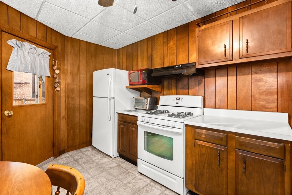 28 Gold Star Road Cambridge, MA 02140 - Photo 5 of 32 Gallery Image 5