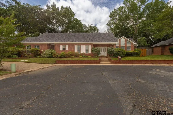 $350,000 | 303 Canterbury Court, Tyler, TX 75703
