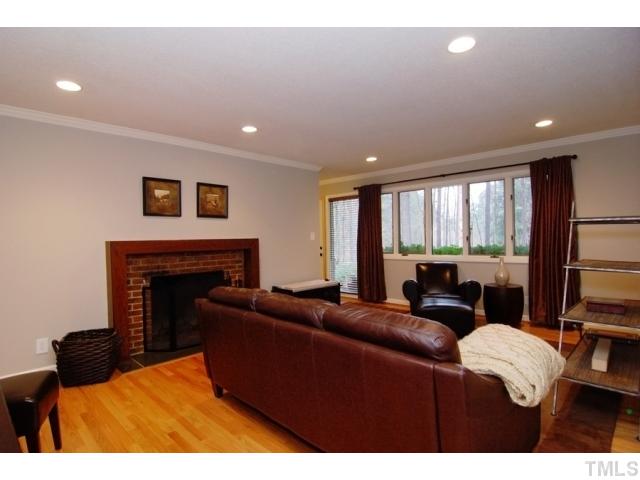 1843 Woodburn Road Durham, NC 27705 - Photo 4 of 20 Gallery Image 4