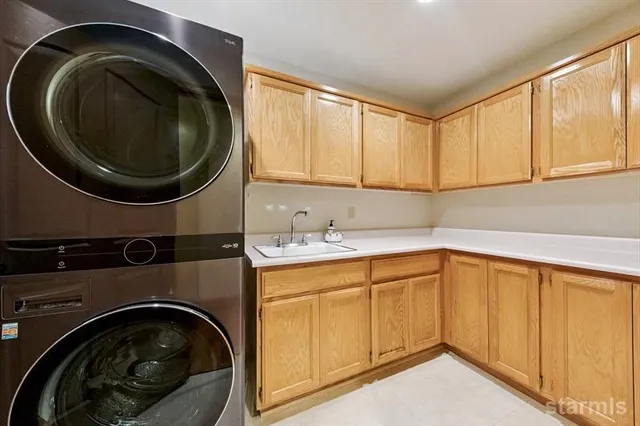 $1,375,000 | 236 Uplands Way, South Lake Tahoe, CA 96150