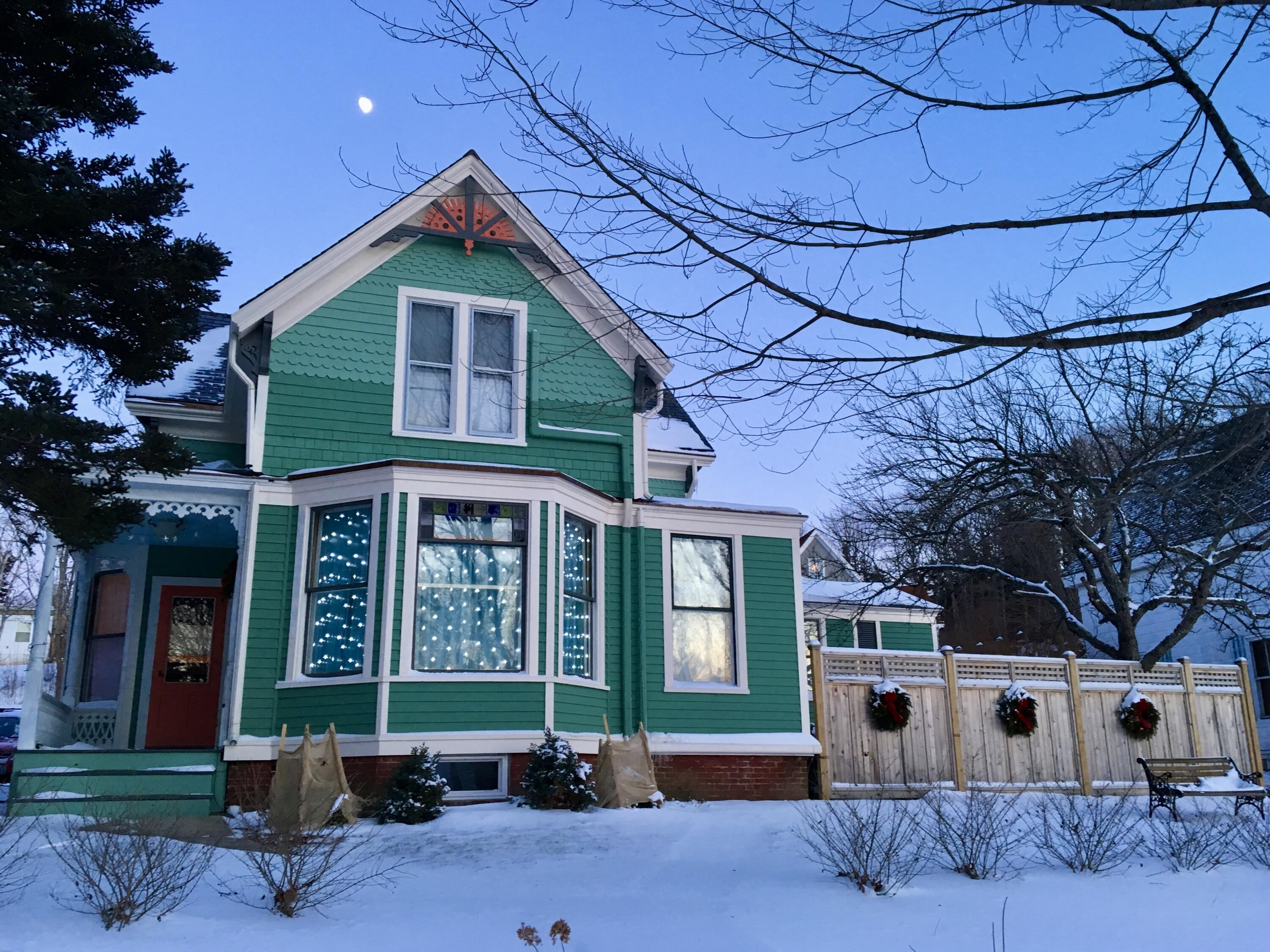 14 Water Street Vinalhaven, ME 04863 - Photo 2 of 47 IMG_4556-preview