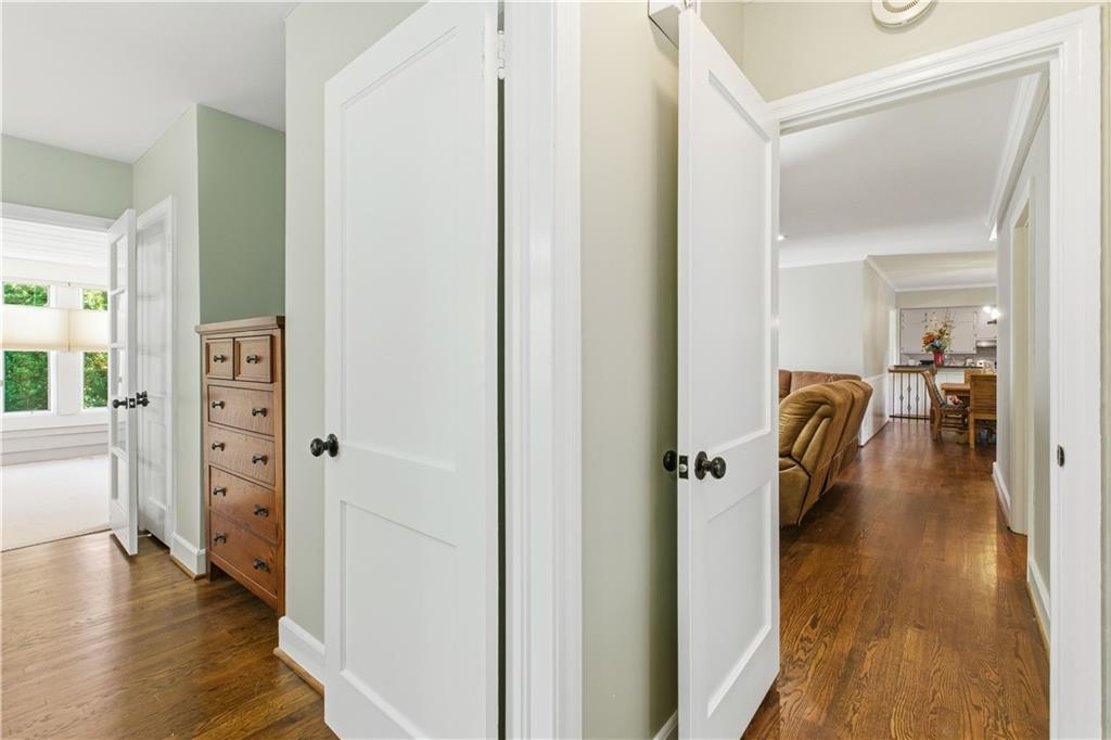 531 Crestview Terrace Gainesville, GA 30501 - Photo 24 of 54 wooden floor in a gallery