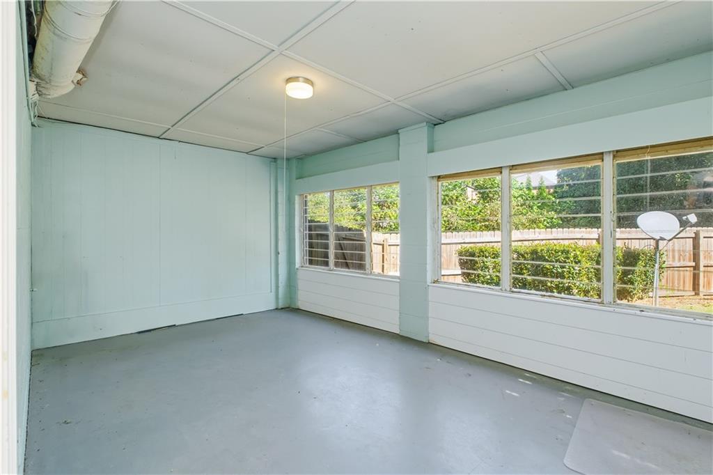 531 Crestview Terrace Gainesville, GA 30501 - Photo 43 of 54 a view of room with window and floor to ceiling window