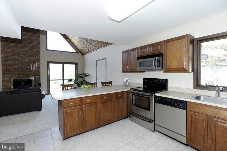 755 Snodgrass Road Crownsville, MD 21032 - Photo 11 of 21 Kitchen