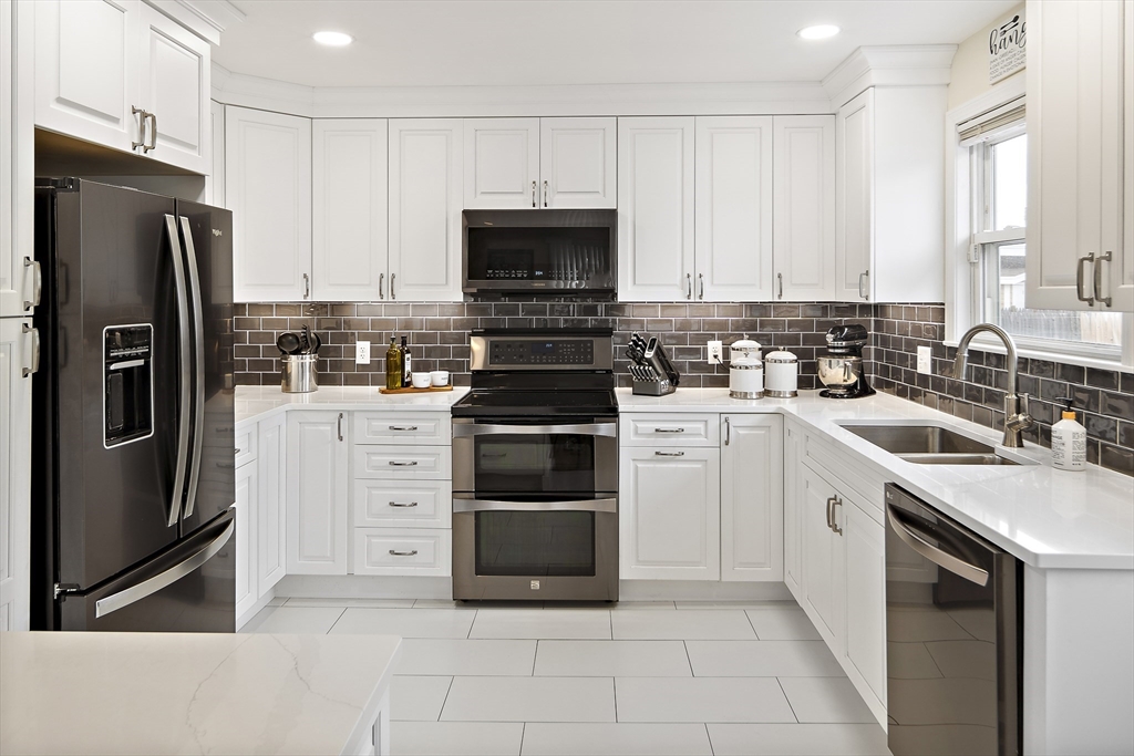 371 North Shore Road Revere, MA 02151 - Photo 3 of 29 Gallery Image 3