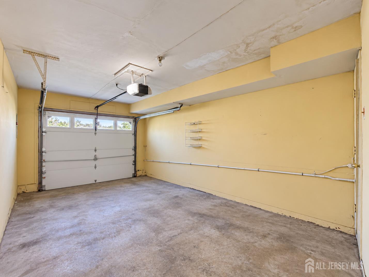 296 Pegasus Road Piscataway, NJ 08854 - Photo 27 of 30 Gallery Image 27