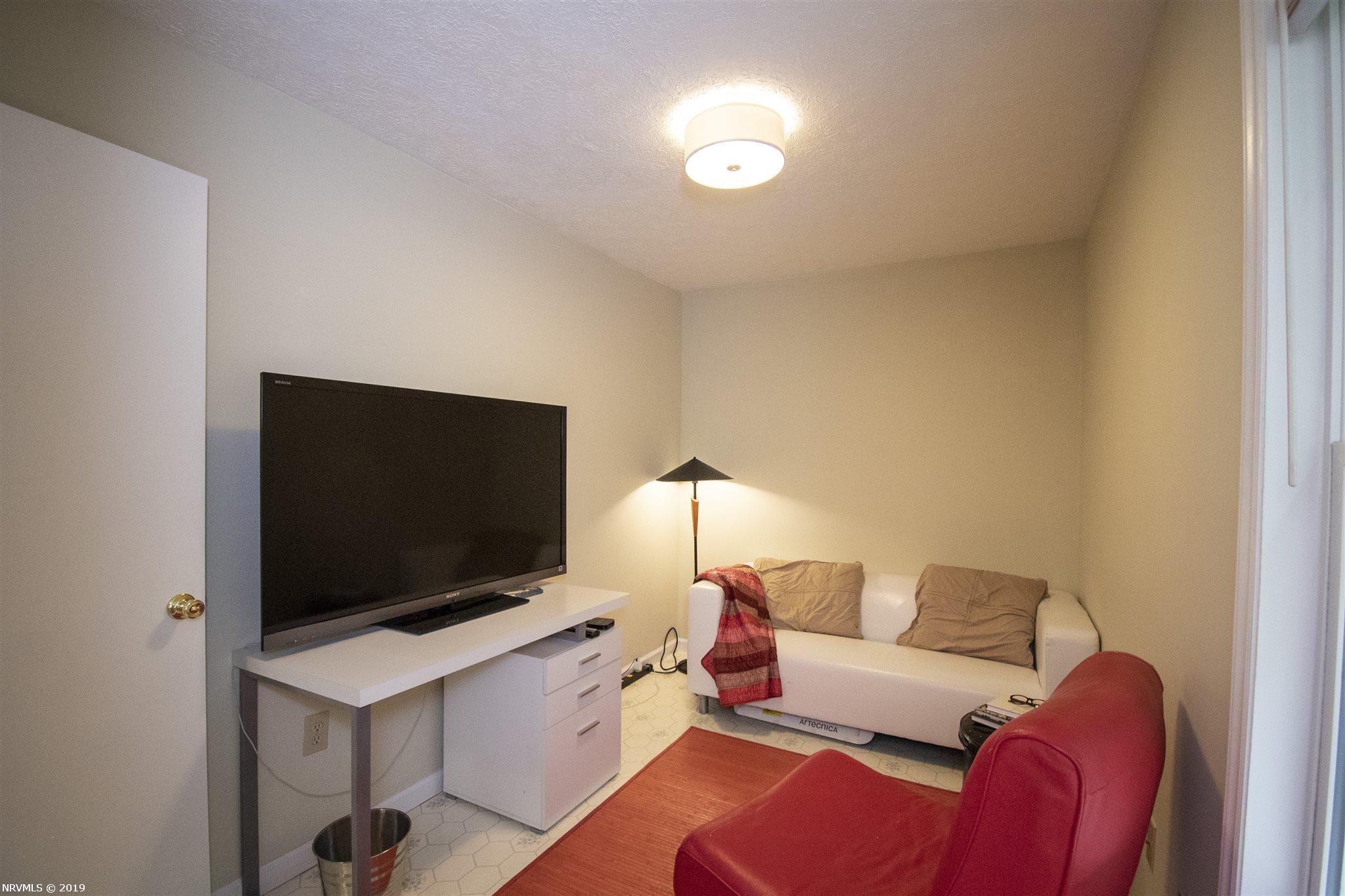 1005 Redbud Road Blacksburg, VA 24060 - Photo 19 of 35 Gallery Image 19