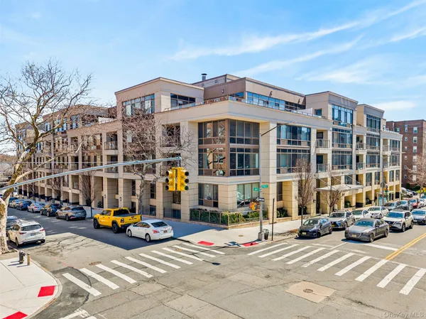 $599,000 | 64-05 Yellowstone Boulevard, Unit 206AS | Forest Hills