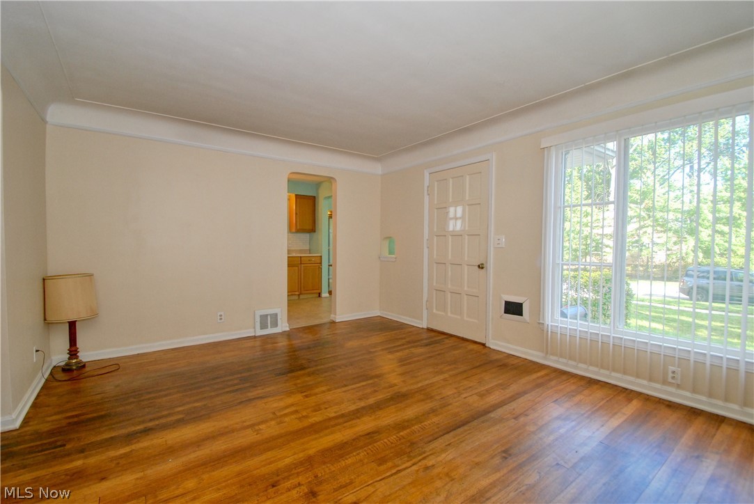 28608 Forest Road Willowick, OH 44095 - Photo 7 of 26 Gallery Image 7
