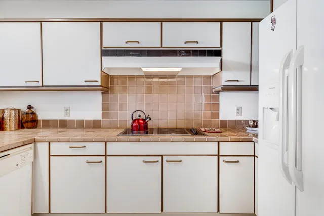 $1,445,000 | 50 Puu Anoano Street, Unit 903, Lahaina, HI 96761