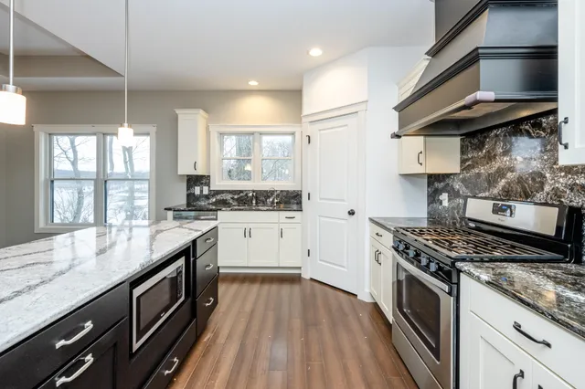 $1,300,000 | 11087 Lake Shore Drive, Berrien Springs, MI 49103