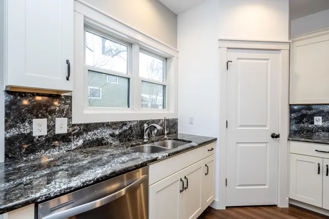 $1,300,000 | 11087 Lake Shore Drive, Berrien Springs, MI 49103