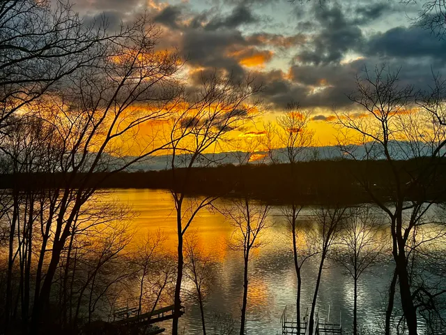 $1,300,000 | 11087 Lake Shore Drive, Berrien Springs, MI 49103