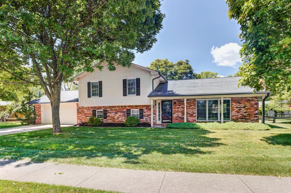 8702 Fox Ridge Lane Indianapolis, IN 46256 - Photo 2 of 34 Gallery Image 2