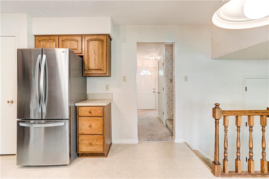8702 Fox Ridge Lane Indianapolis, IN 46256 - Photo 11 of 34 Gallery Image 11