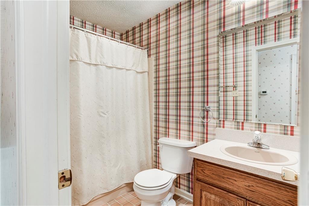 8702 Fox Ridge Lane Indianapolis, IN 46256 - Photo 17 of 34 Gallery Image 17