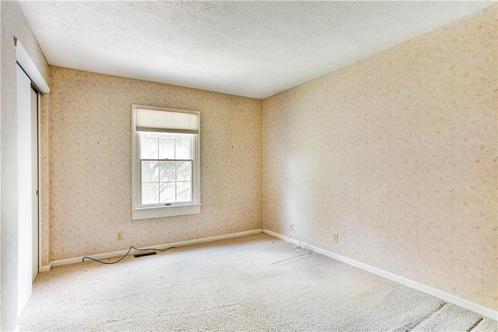 8702 Fox Ridge Lane Indianapolis, IN 46256 - Photo 18 of 34 Gallery Image 18