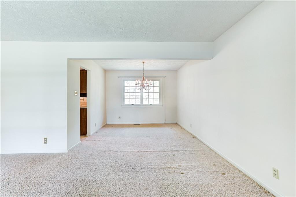 8702 Fox Ridge Lane Indianapolis, IN 46256 - Photo 7 of 34 Gallery Image 7