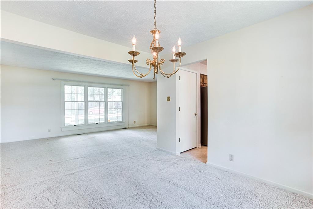 8702 Fox Ridge Lane Indianapolis, IN 46256 - Photo 9 of 34 Gallery Image 9