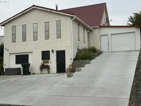 $314,500 | 235 Rock Street, Heppner, OR 97836