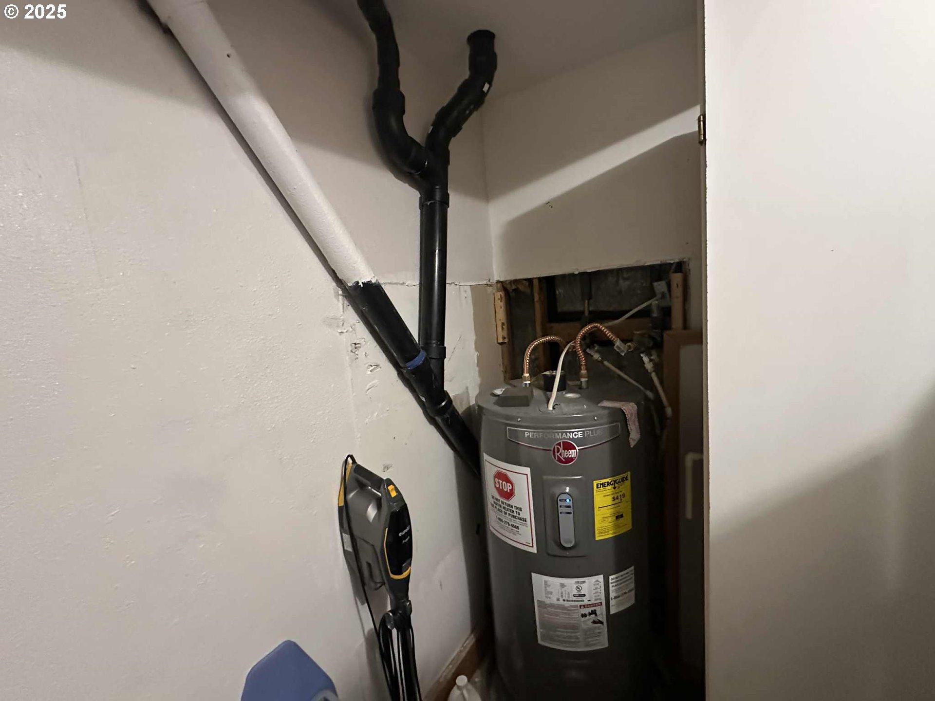 235 Rock Street Heppner, OR 97836 - Photo 21 of 27 a view of walk in closet with clothes and shoes