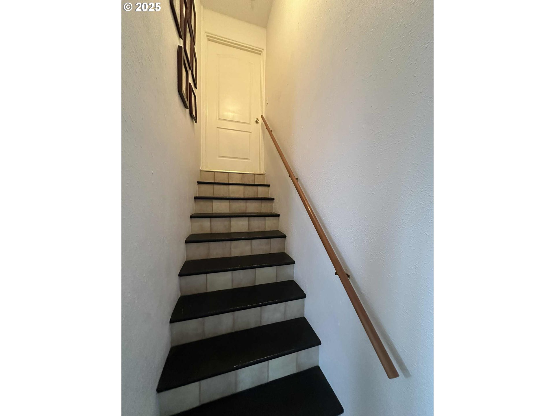 235 Rock Street Heppner, OR 97836 - Photo 10 of 27 a view of entryway