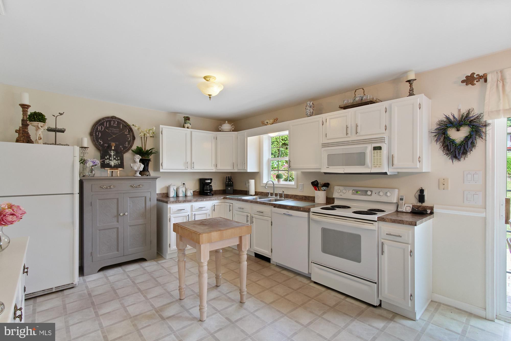 5833 Berry Hill Road Red Lion, PA 17356 - Photo 11 of 28