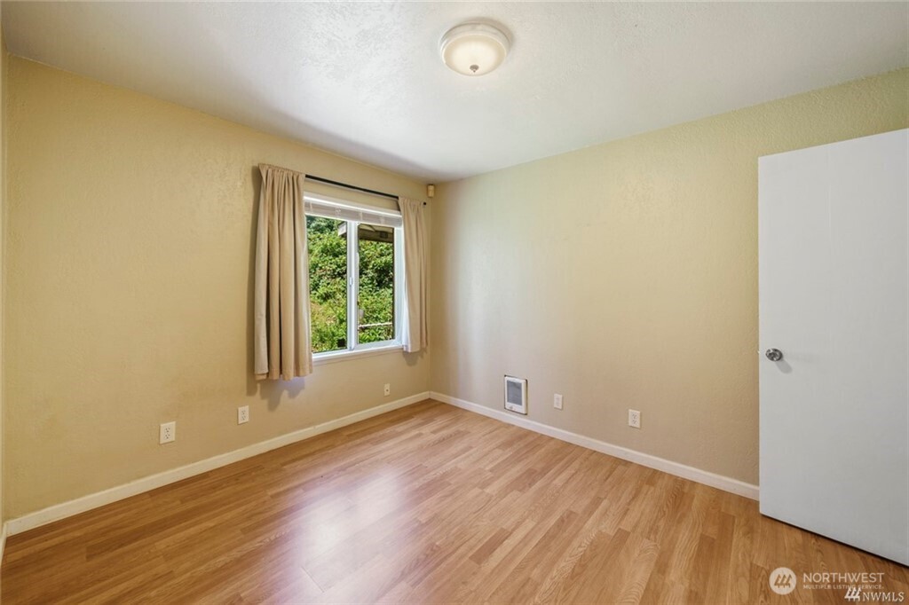 125 Hayes Place Southwest, Unit 1 & 2 Renton, WA 98057 - Photo 15 of 19 Gallery Image 15