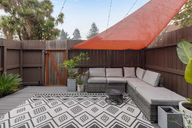 $455,500 | 1430 Parkway Drive, Rohnert Park, CA 94928