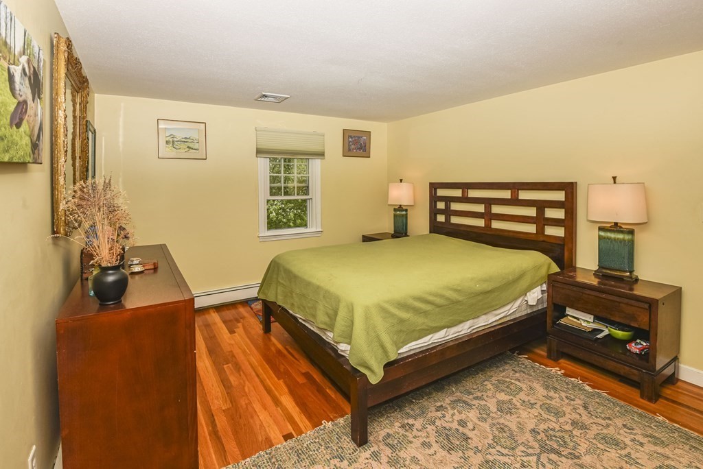 7 Ridgefield Road Norfolk, MA 02056 - Photo 15 of 28 Gallery Image 15