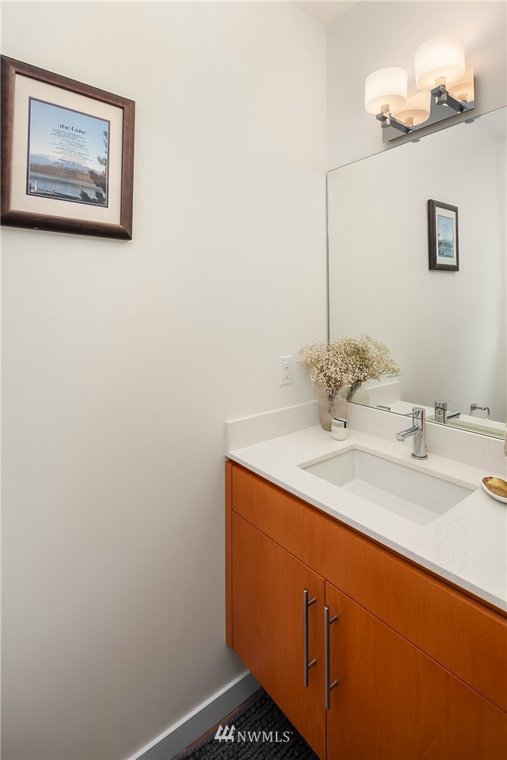3273 37th Avenue Southwest Seattle, WA 98126 - Photo 17 of 22 Gallery Image 17