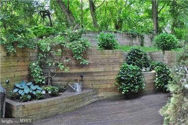 2425 Cub Hill Road Baltimore, MD 21234 - Photo 2 of 10 View