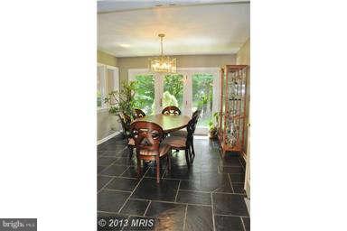 2425 Cub Hill Road Baltimore, MD 21234 - Photo 4 of 10 Dining Room